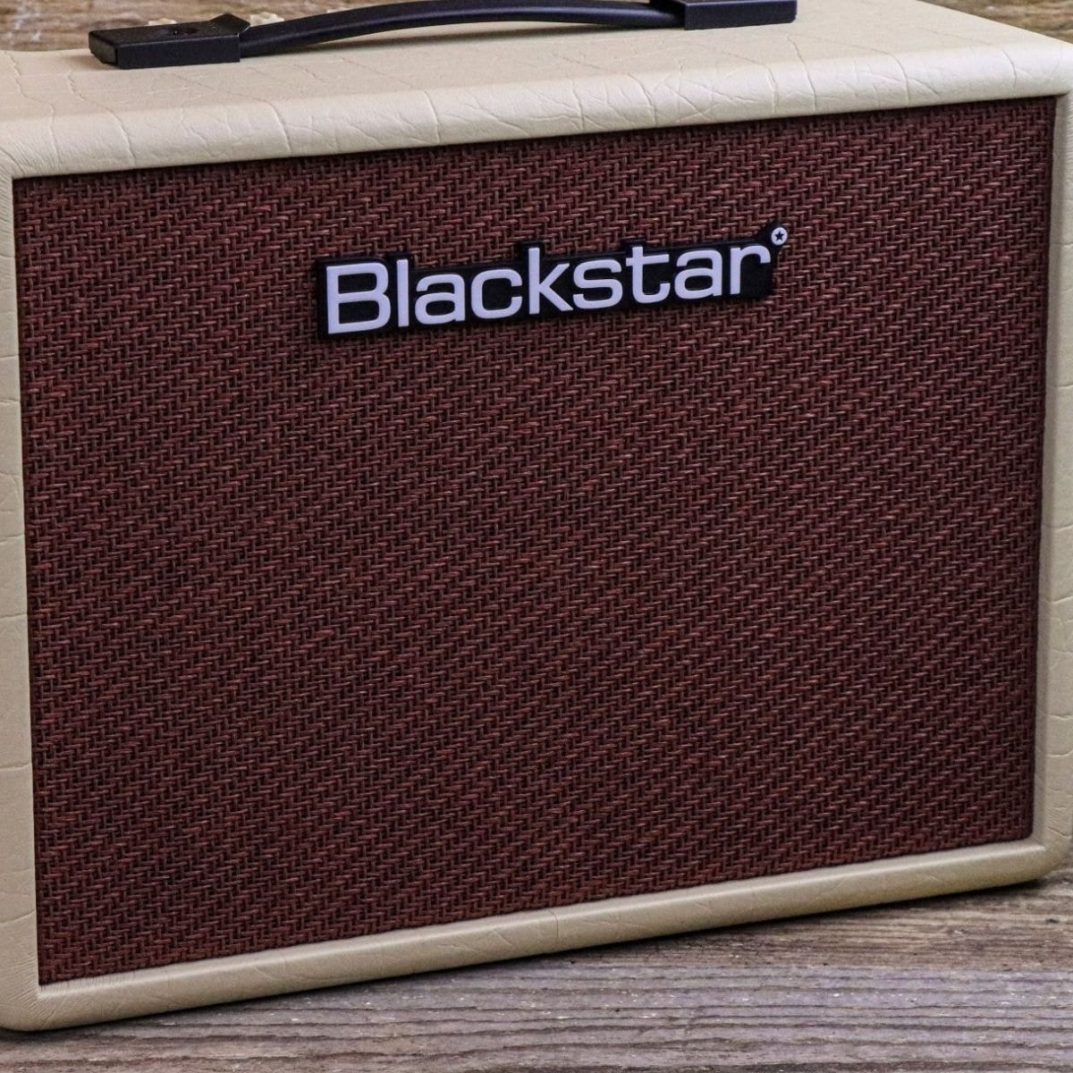 Amplificador para Guitarra Blackstar Debut 15E com Overdrive