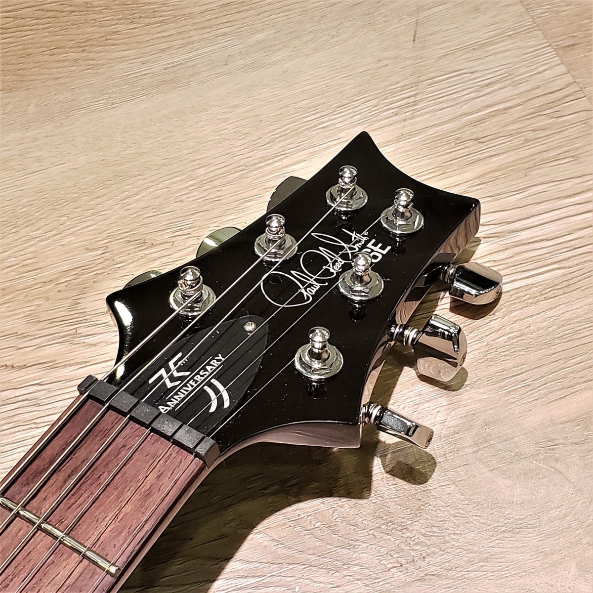 Guitarra 35TH Anniversary SE Custom 24 Black Gold Burst - Edição