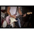  Guitarra Stratocaster American Deluxe Stratocaster 0119000766 Fender - Burgundy Mist Metallic (766)