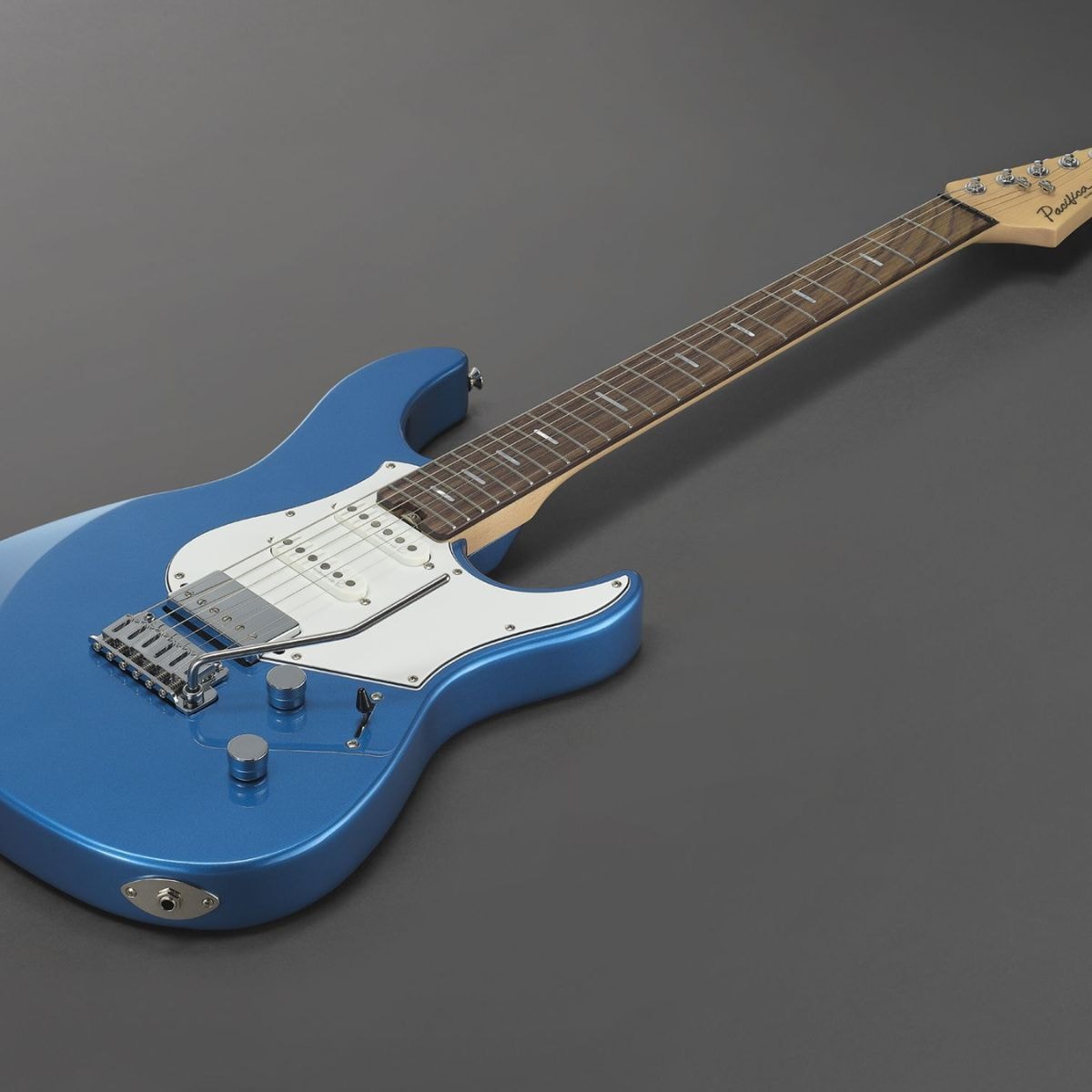 Guitarra Yamaha Pacifica PACS+12 - Sparkle Blue