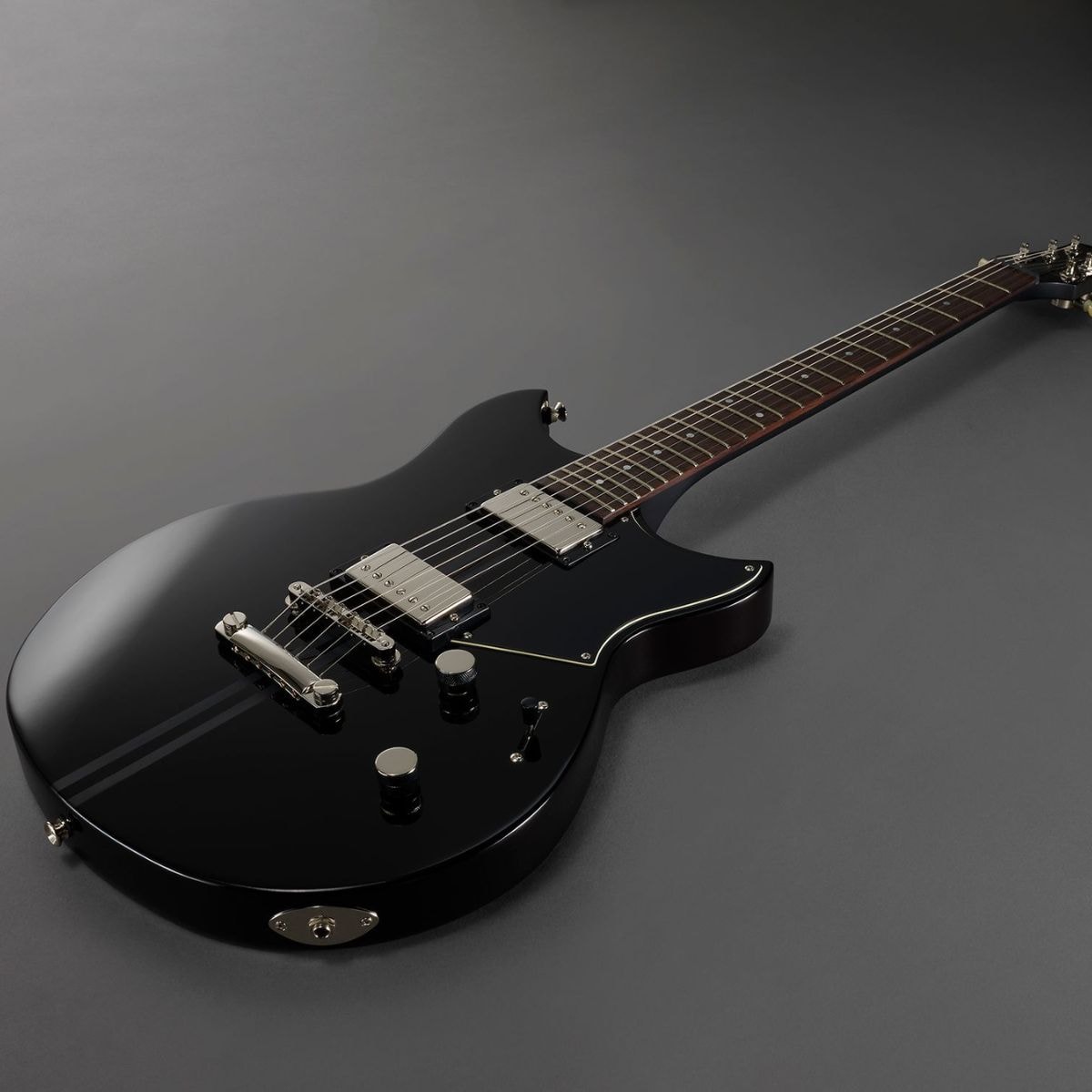 Guitarra Yamaha Revstar Elétrica RSE20 - Preta