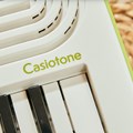 Mini Teclado Musical Infantil Casio SA-50 Casiotone com 32 Teclas