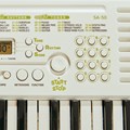 Mini Teclado Musical Infantil Casio SA-50 Casiotone com 32 Teclas