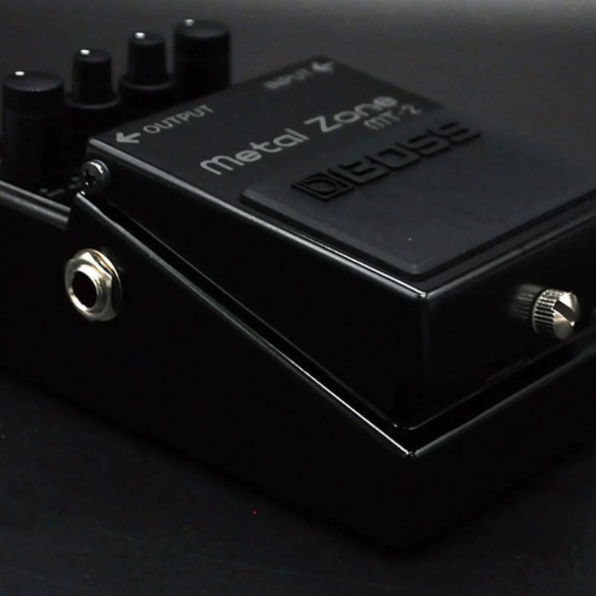 Pedal BOSS de Guitarra Metal Zone MT-2-3A Edição de Aniversário 30