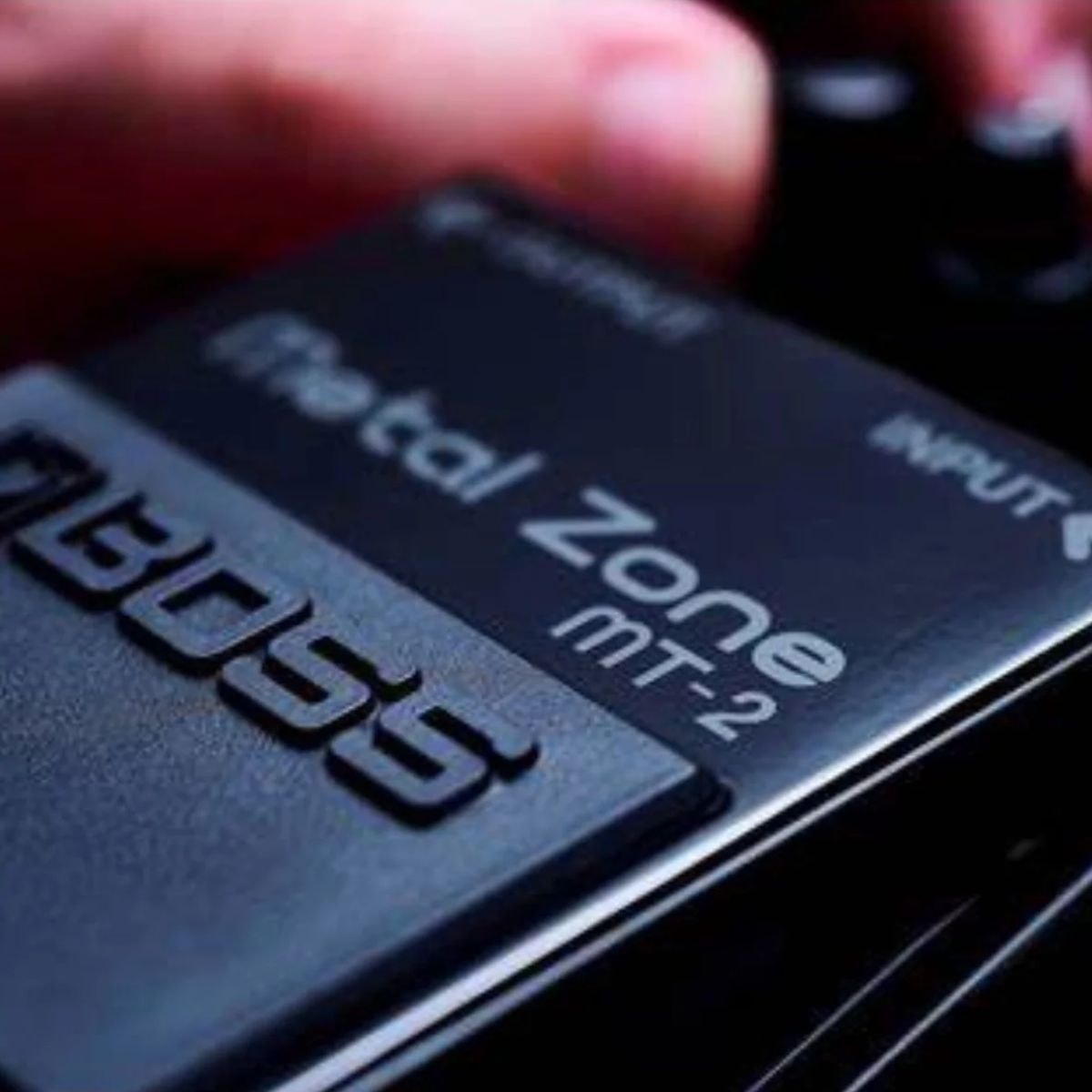 Pedal BOSS de Guitarra Metal Zone MT-2-3A Edição de Aniversário 30