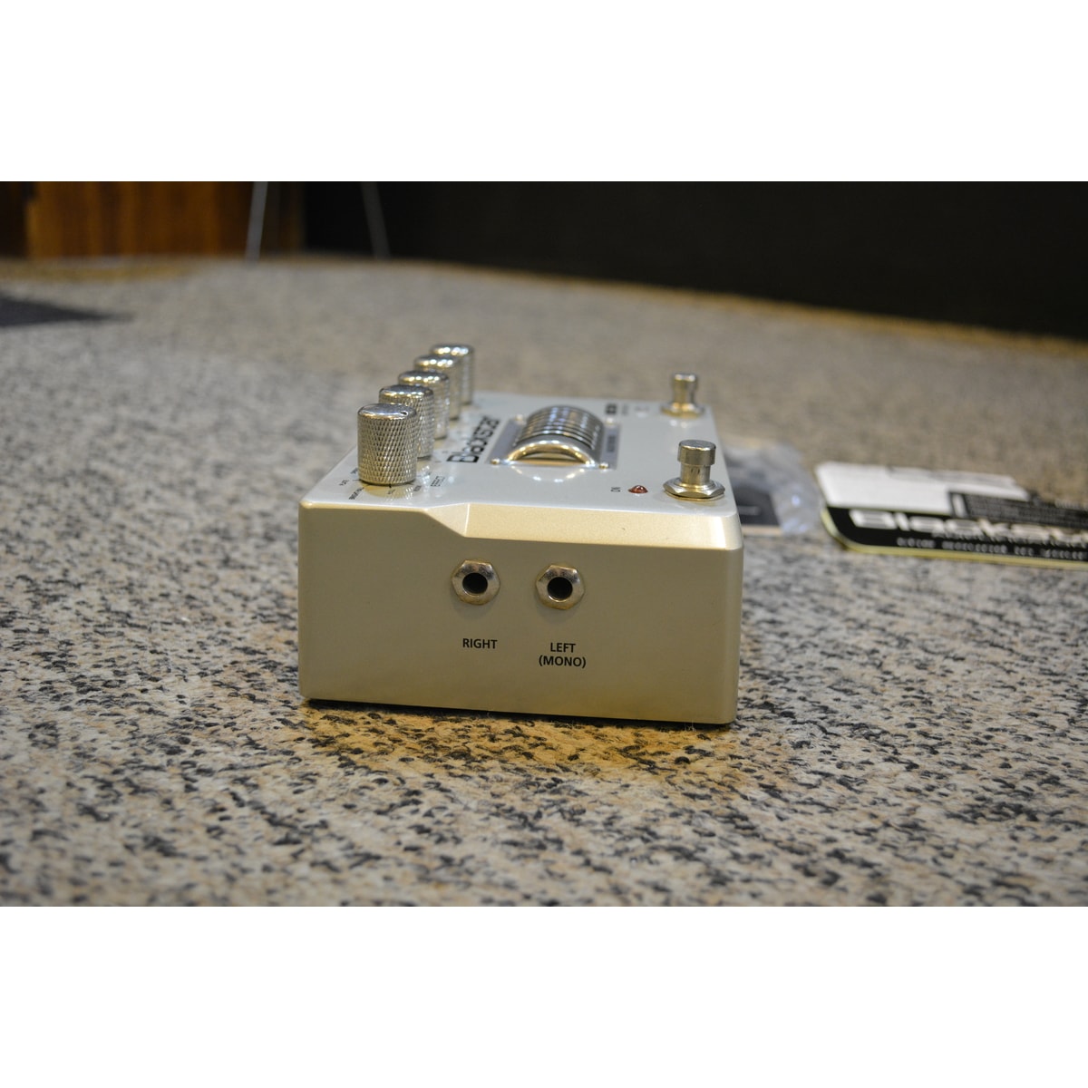 Pedal de Reverb Valvulado Estéreo HT-Reverb - Última Peça