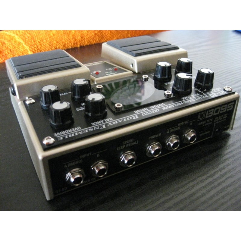 Pedal RT 20 Rotary Sound Processor Pedal RT 20 Rotary Sound Processor