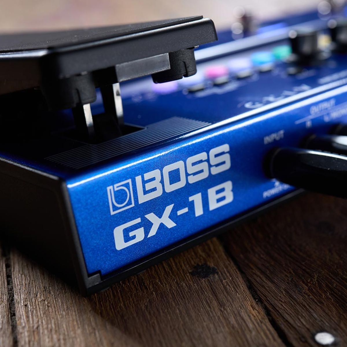 Pedaleira Multi Efeito para Contrabaixo BOSS GX-1B