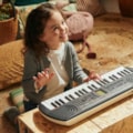 Teclado Portátil Infantil Casio Casiotone SA-81 com 44 Teclas