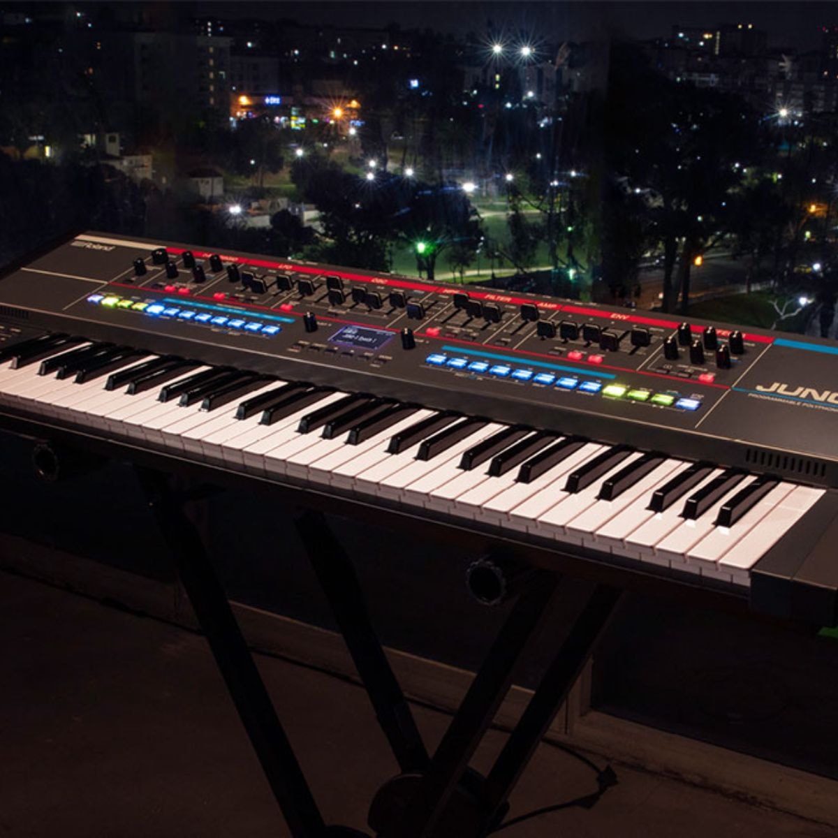 Teclado Sintetizador Roland JUNO-X