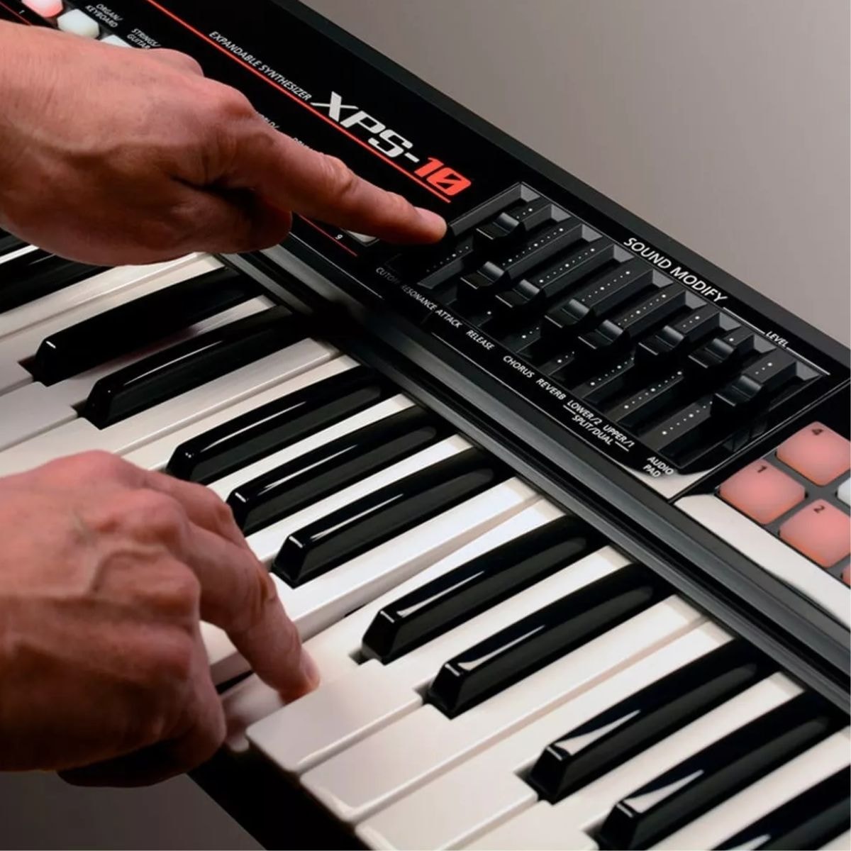 Teclado Roland Juno DS 88 Synth