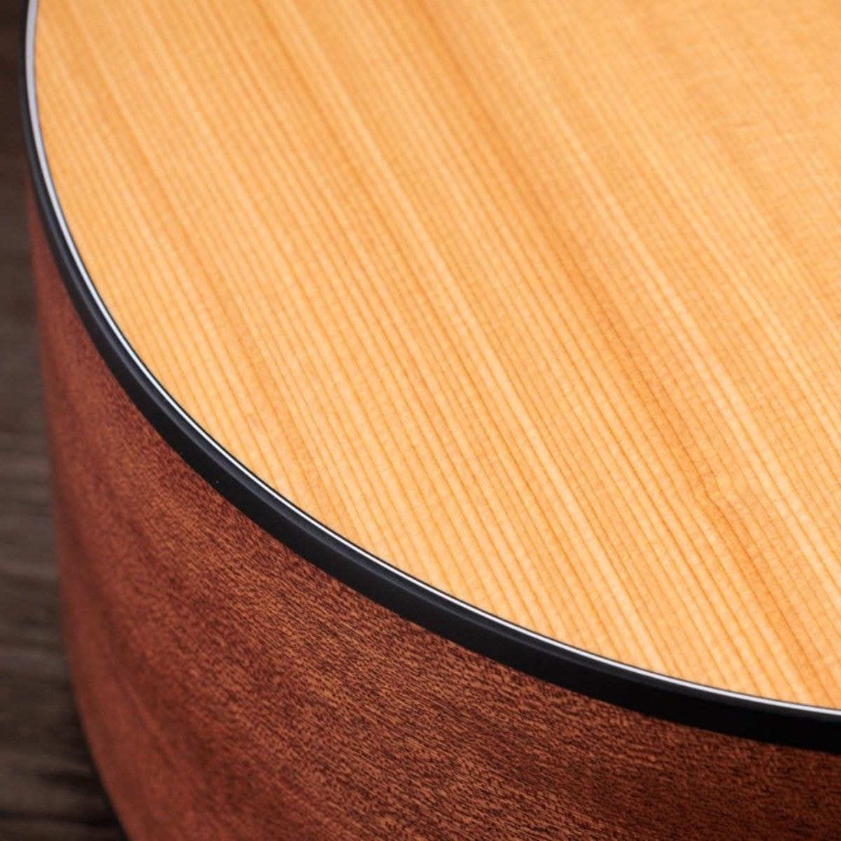Violão Taylor Eletroacústico Aço 114CE com Gig Bag