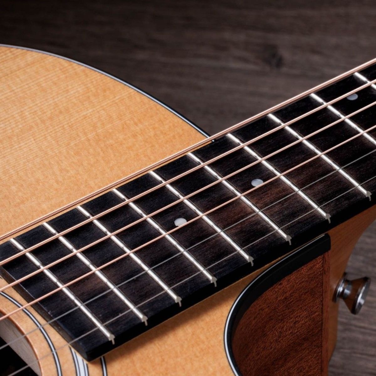 Violão Taylor Eletroacústico Aço 114CE com Gig Bag