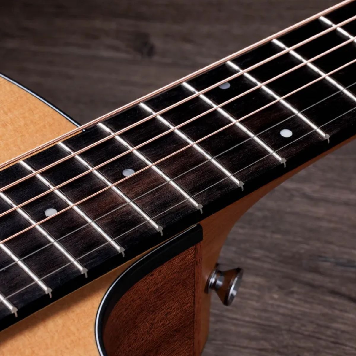 Violão Taylor Eletroacústico Aço 114CE com Gig Bag