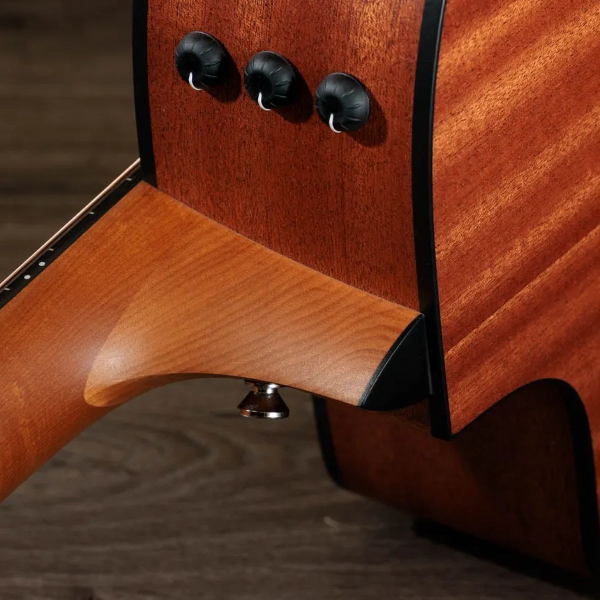 Violão Taylor Eletroacústico Aço 114CE com Gig Bag